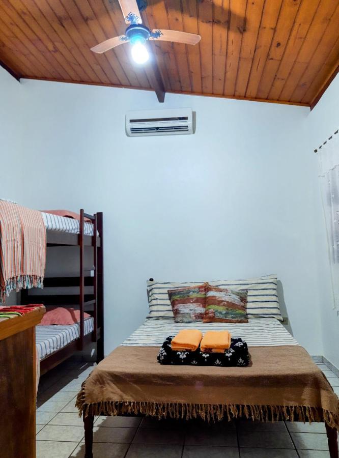 Suite Pe Na Areia- Espaco Independente Na Praia Do Curral Com Localizacao Privilegiada - Simplicidade E Comodidade Com O Por Do Sol Mais Lindo De Ilhabela - Melhor Custo Beneficio Para Ate 4 Pessoas , Na Av Jose Pacheco Do Nascimento Nº 7682 Dış mekan fotoğraf