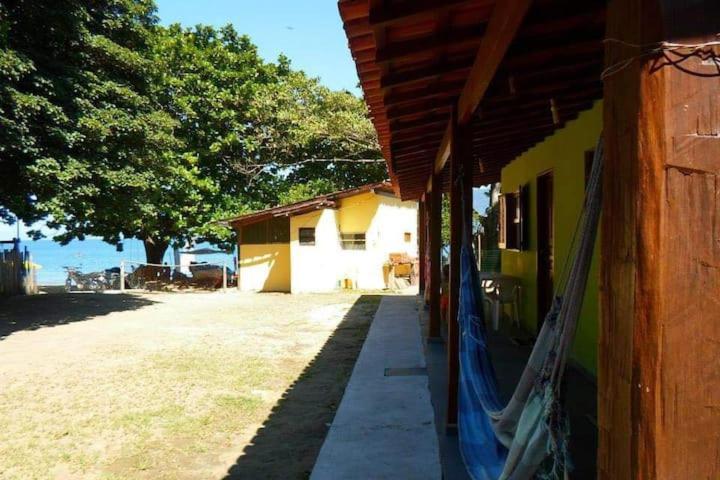 Suite Pe Na Areia- Espaco Independente Na Praia Do Curral Com Localizacao Privilegiada - Simplicidade E Comodidade Com O Por Do Sol Mais Lindo De Ilhabela - Melhor Custo Beneficio Para Ate 4 Pessoas , Na Av Jose Pacheco Do Nascimento Nº 7682 Dış mekan fotoğraf